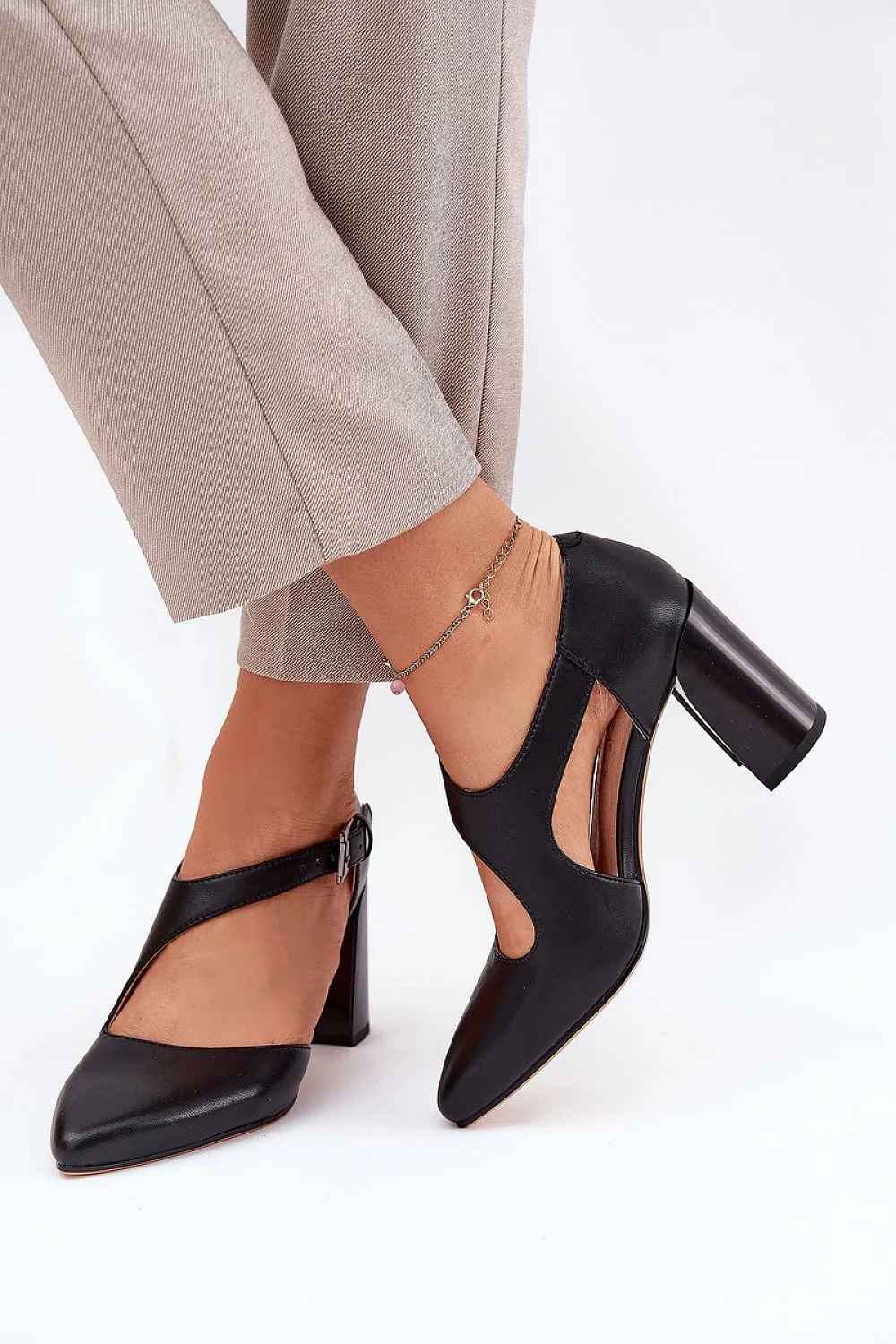 Block heel pumps Step in style