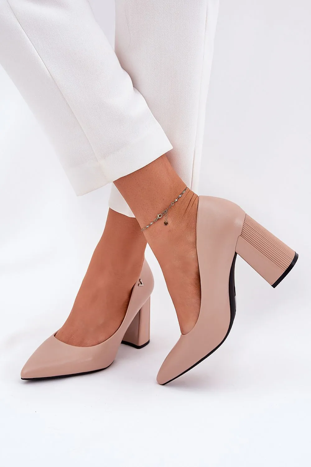 Block heel pumps