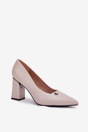 Block heel pumps