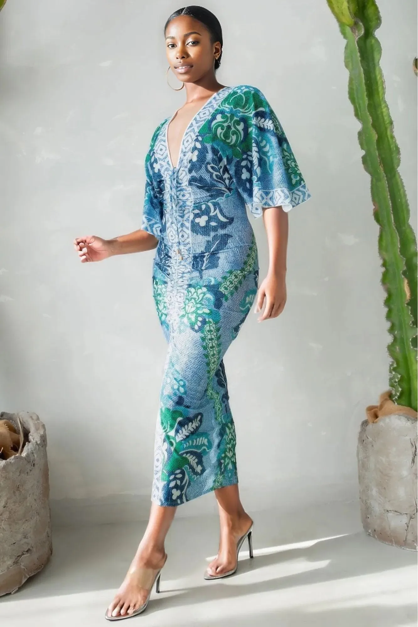 Blue Floral Front Ruched V-neck Midi Dress