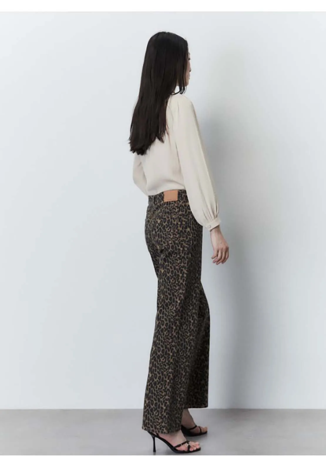 Buttons Blouse - Beige Acid