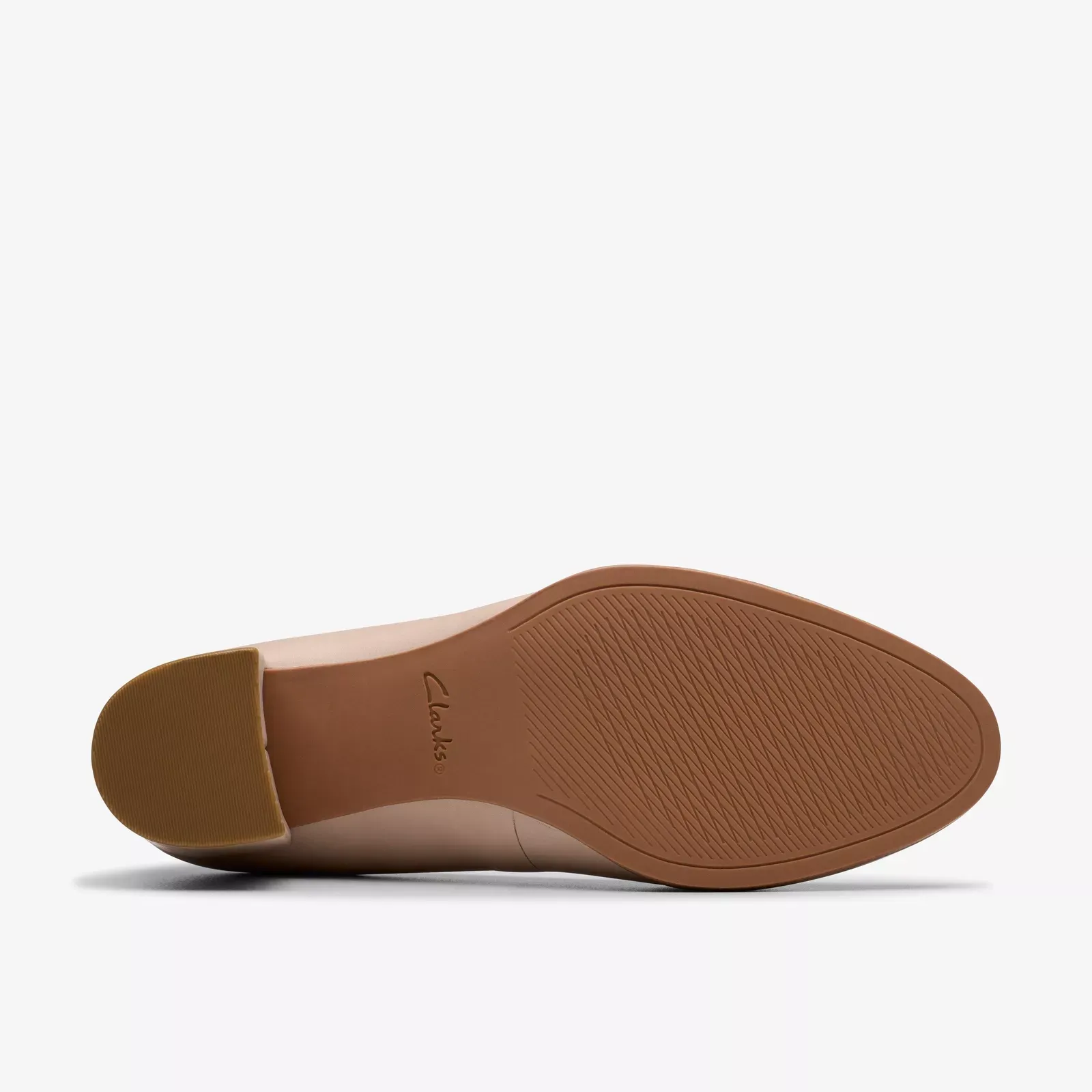 Clarks Women's Freva55 Court Sand Leather 26181336