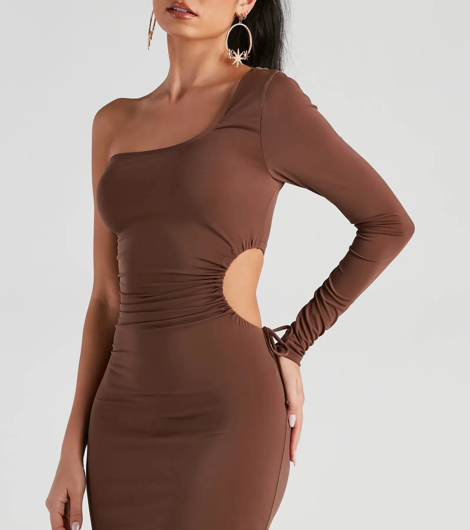 Draw Attention One-Shoulder Midi Dress