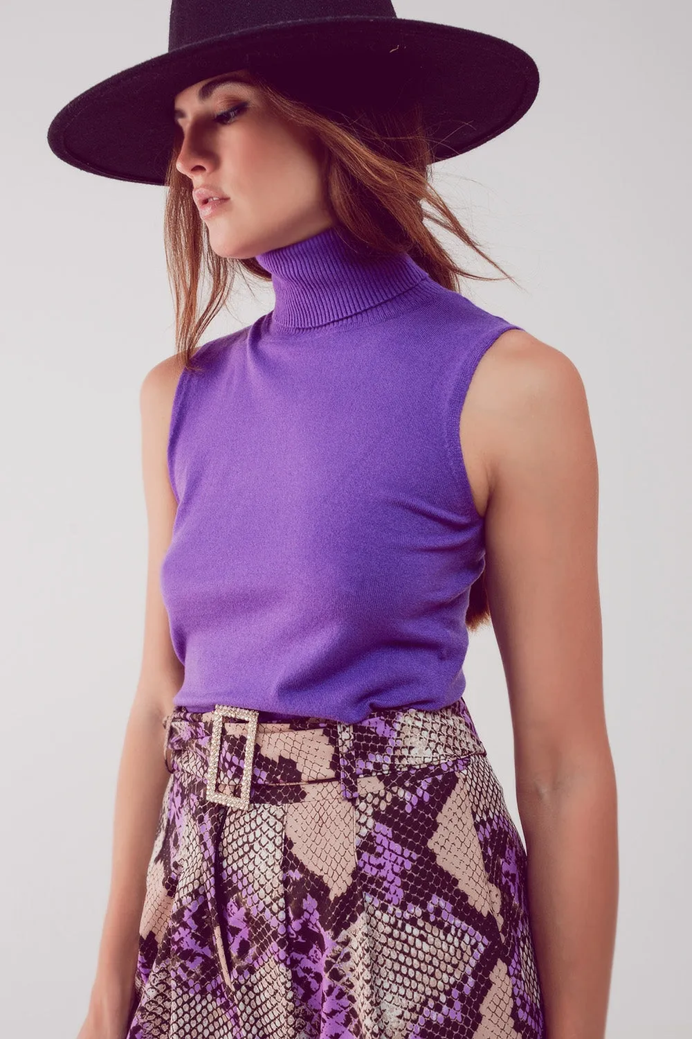 Knitted tank jumper in purple