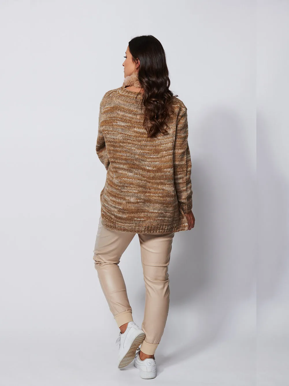 Leonardo V-Neck Knit Sweater - CHOCOLATE
