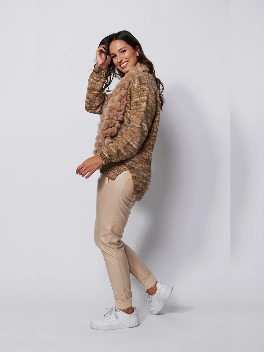Leonardo V-Neck Knit Sweater - CHOCOLATE