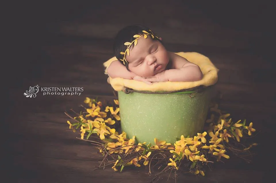 Lilly Leaf Wrap