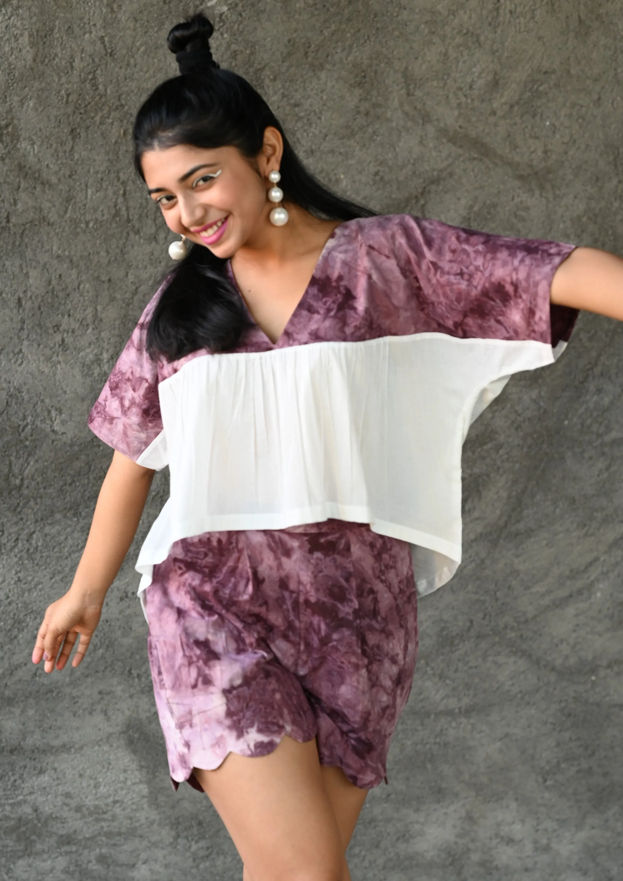 Nebula - Oversized High Low Top