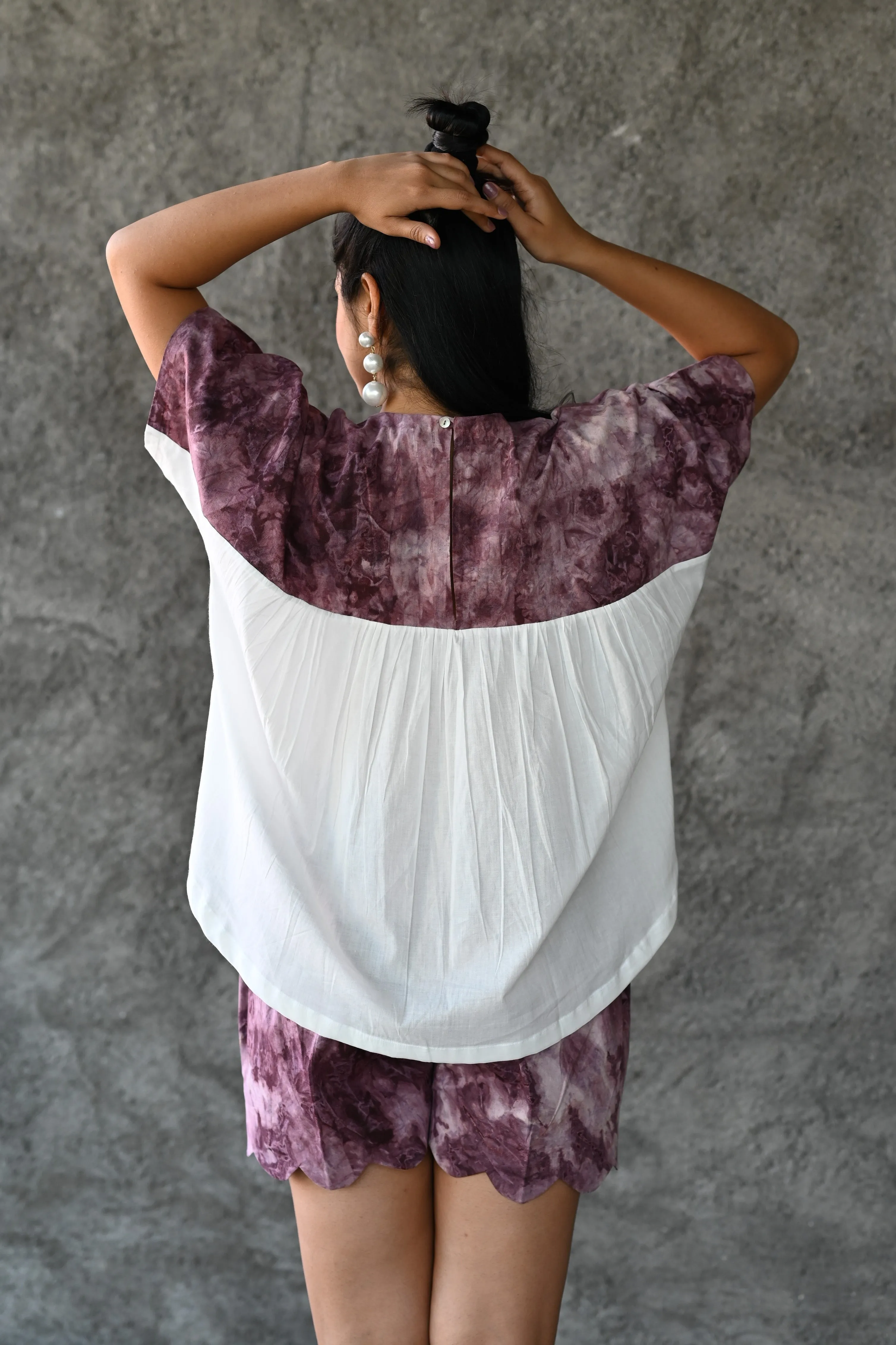 Nebula - Oversized High Low Top