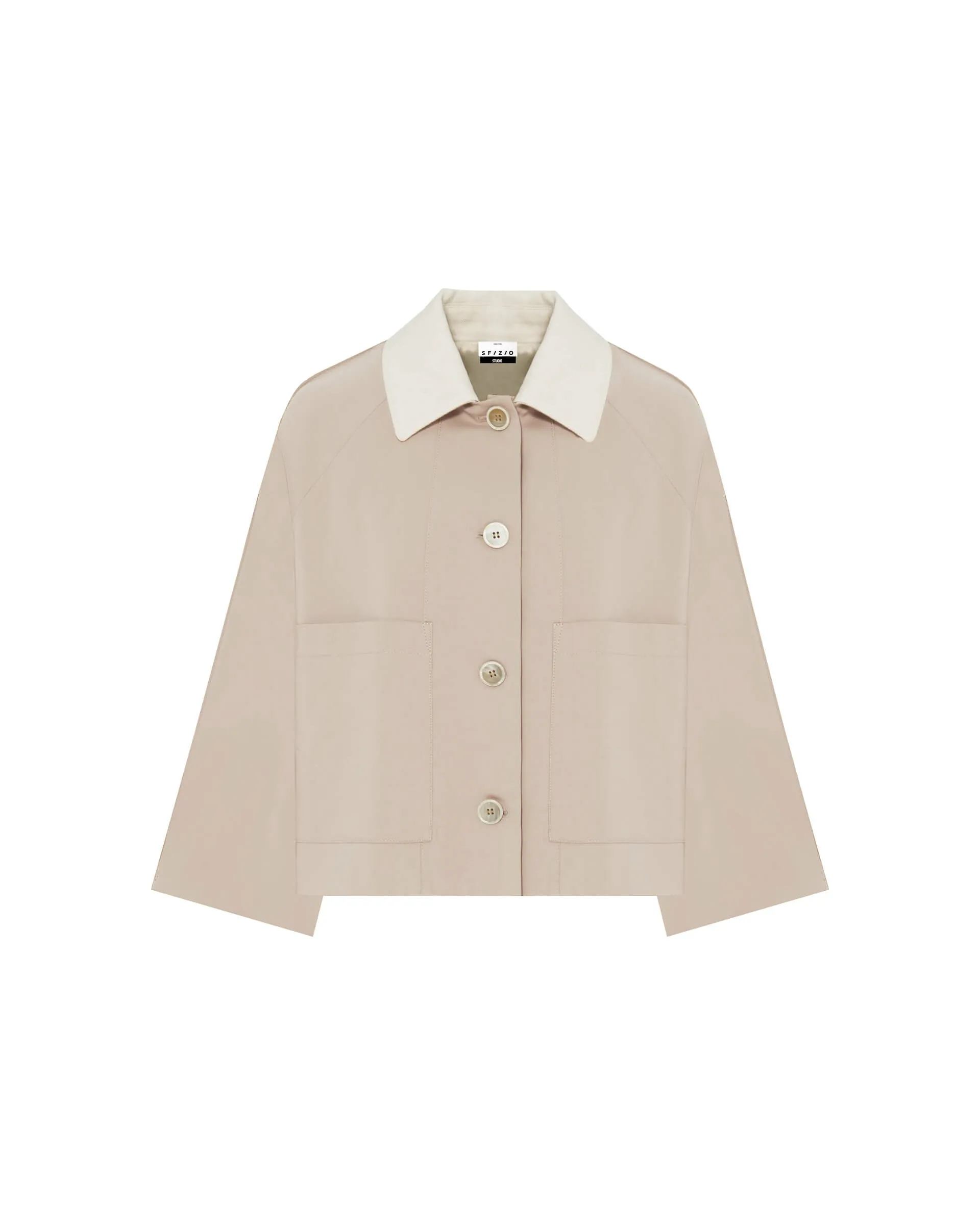 peacoat with contrasting collar