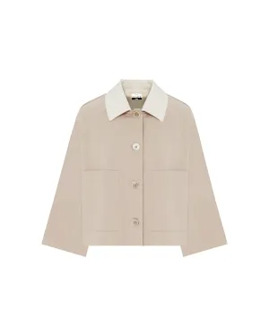 peacoat with contrasting collar