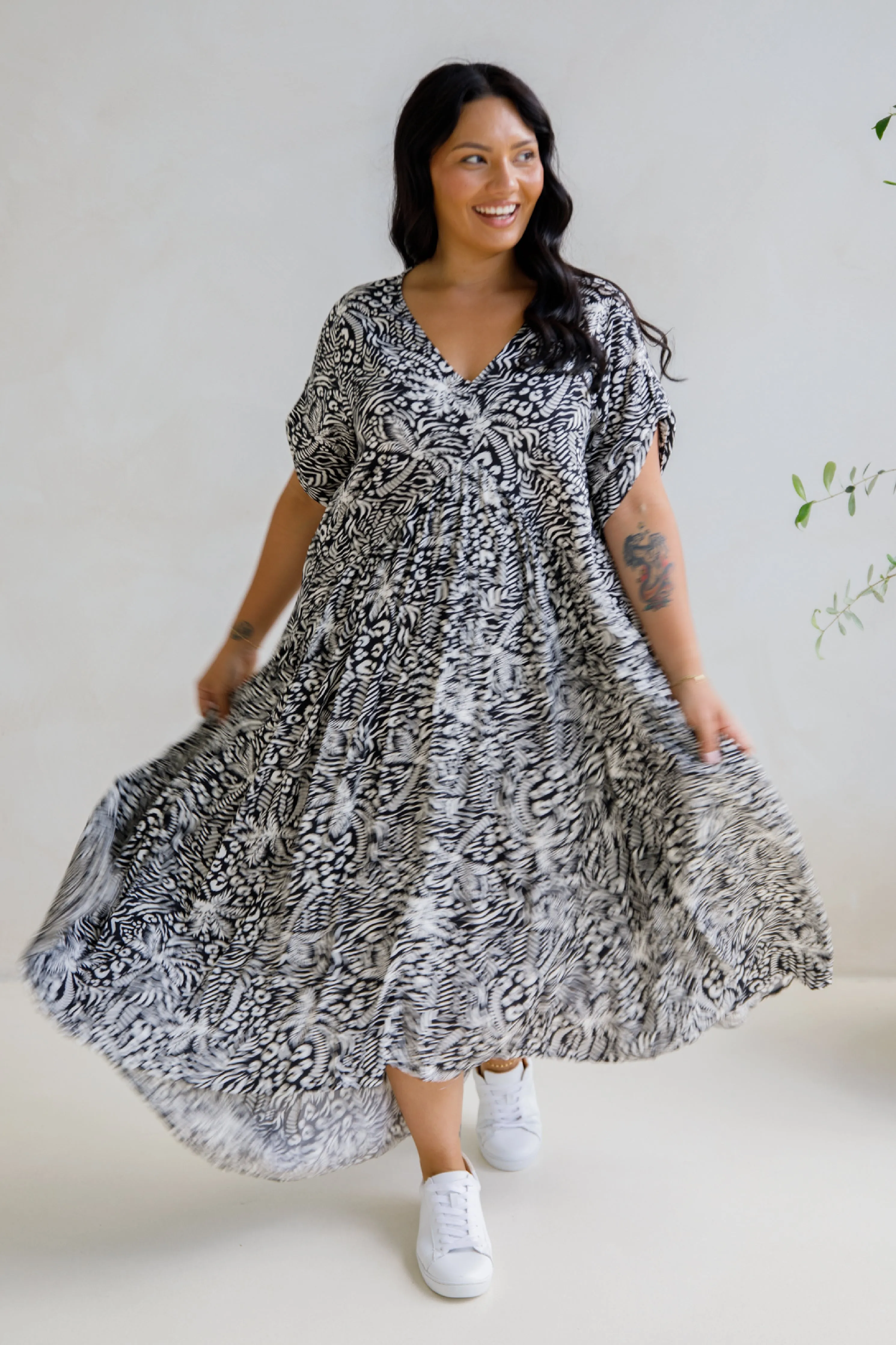 Peak Maxi Dress | Black Palm Cove | FINAL SALE