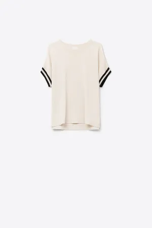relaxed Sweater In beige with black contrast detail