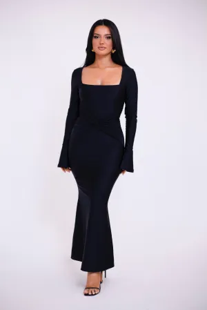 Sereia Black Dress