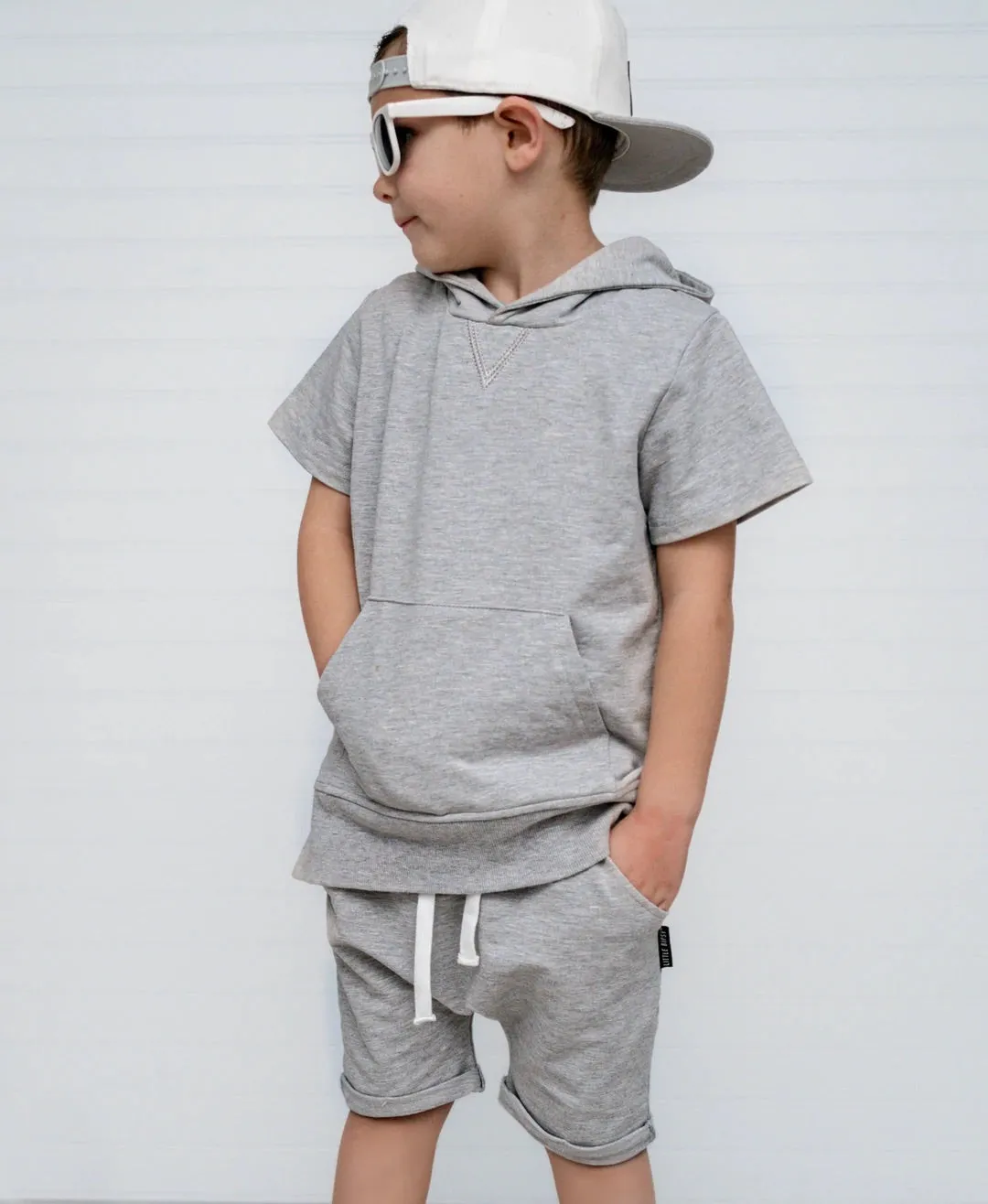 SHORT SLEEVE HOODIE - GREY