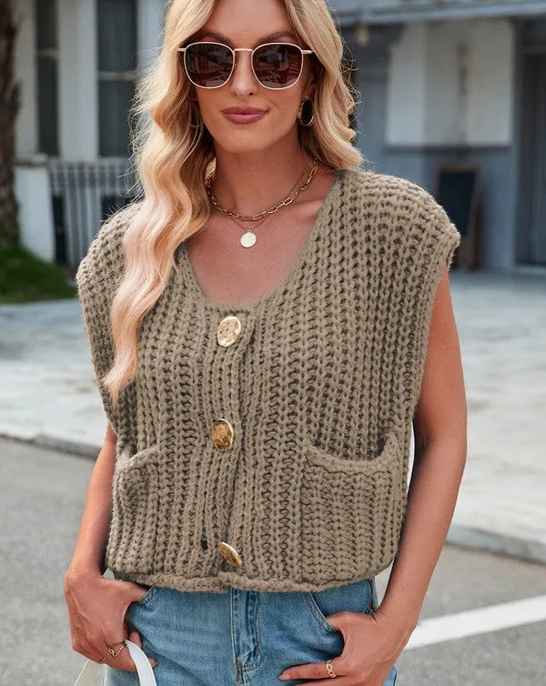 Sleeveless knit cardigan vest