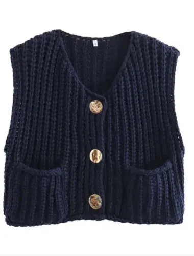 Sleeveless knit cardigan vest