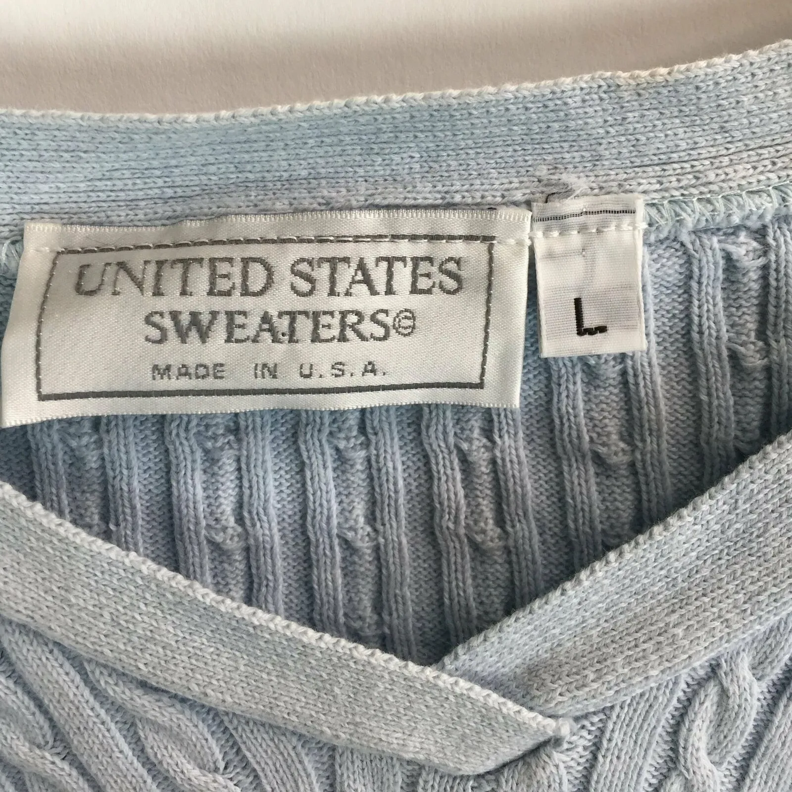 United States Sweaters Womens - Size Large - Light Blue Cable Knit Sweater - V-