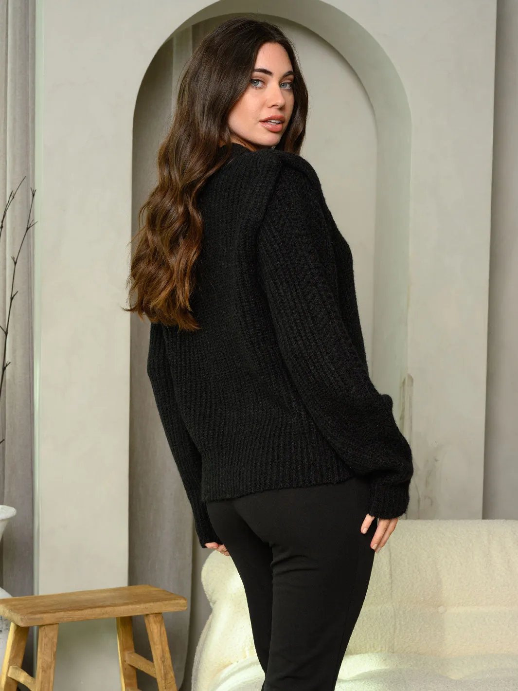 WOMEN'S LONG SLEEVE SHOULDER DETAILED SWEATER