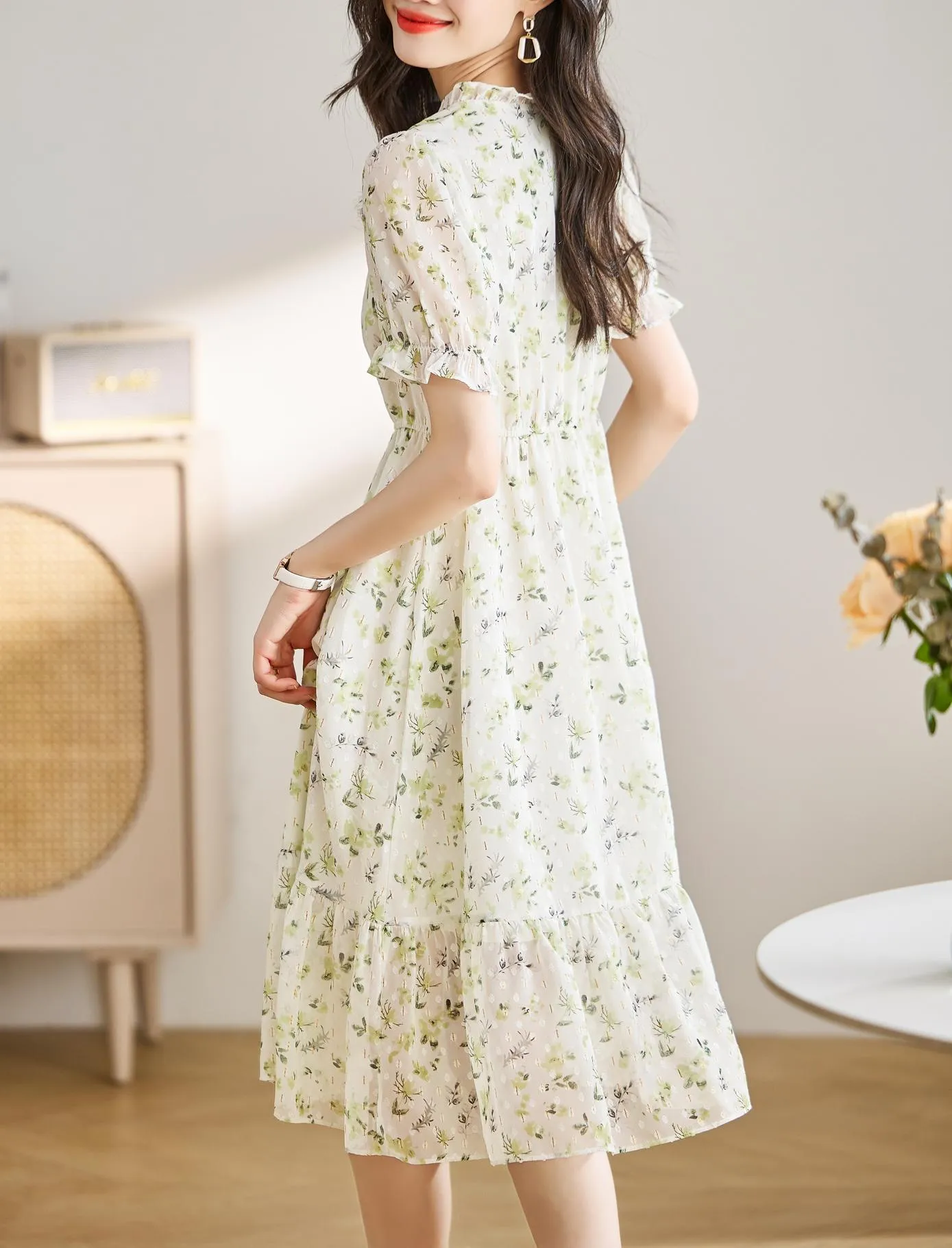 Women's Ruched Dress with Stunning Floral Print and Ruffle Accents