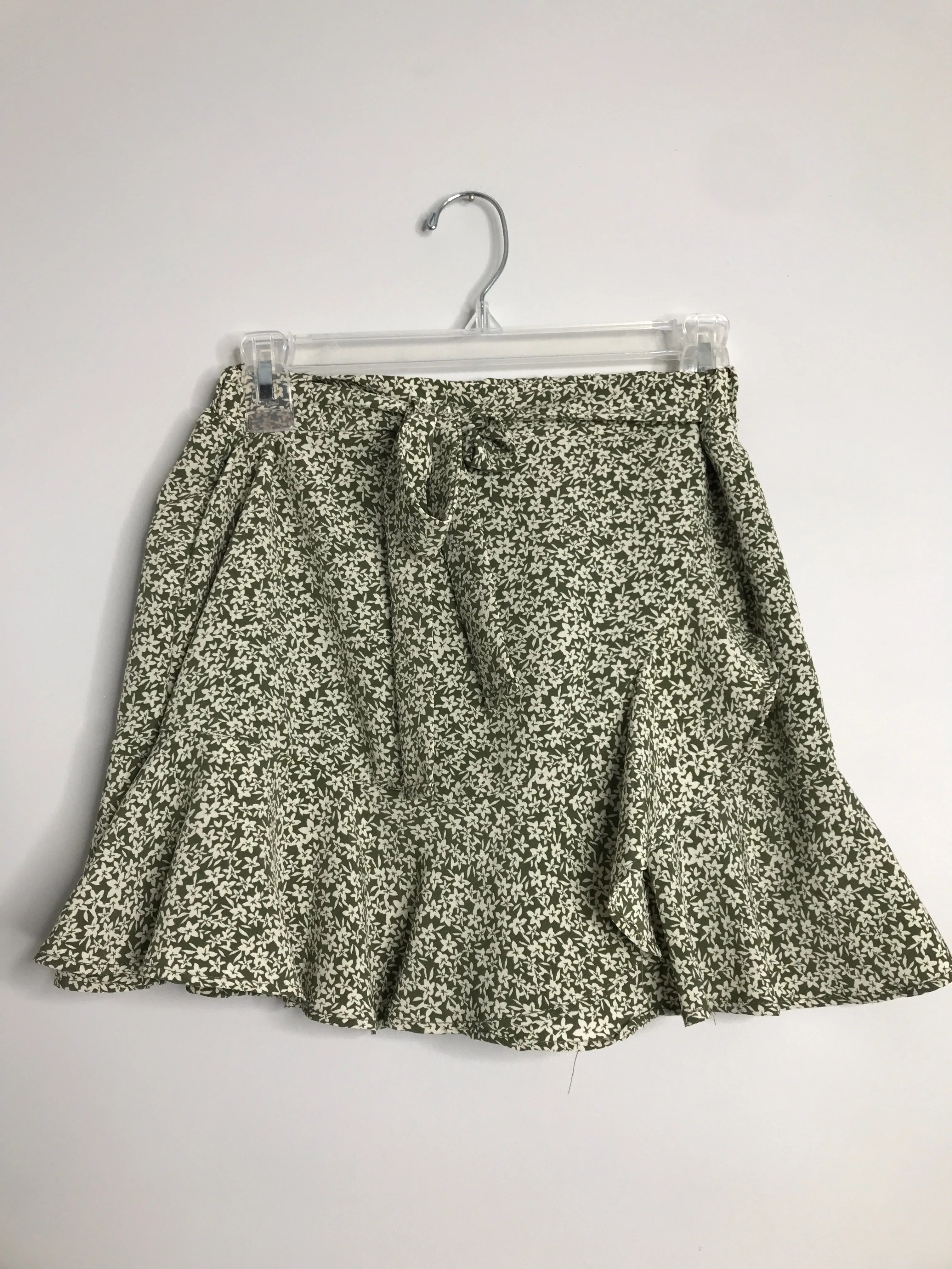 Womens Size Sm Misses Green Altar'd State Skirt
